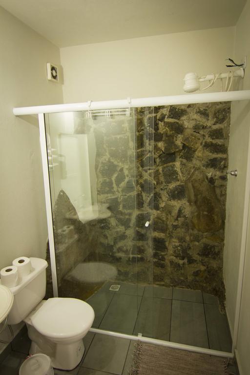 Haleiwa Chales E Suites - A Guest House Do Prumirim ウバトゥバ エクステリア 写真